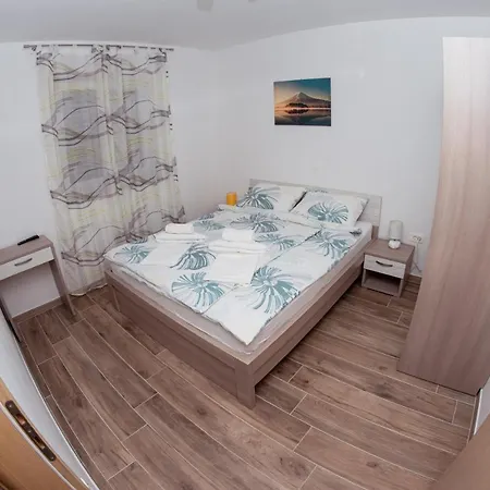 Mijo, Apartament