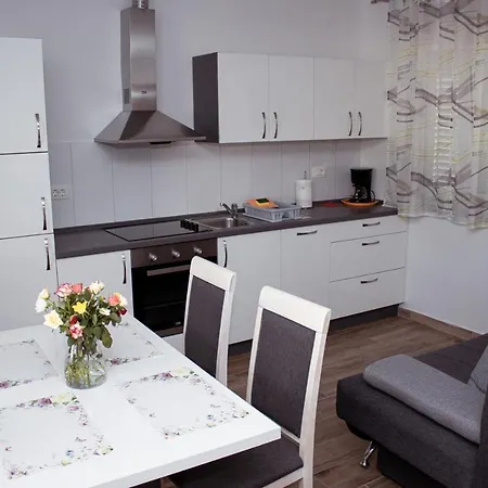 Apartament Mijo,