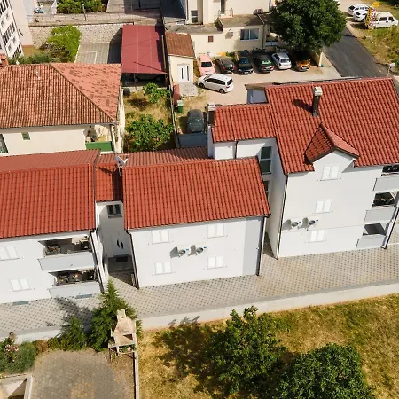 Mijo, Apartament