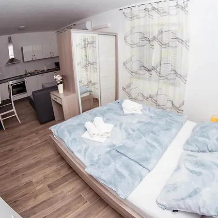 Mijo, Apartament