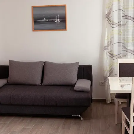 Appartamento Mijo, Biograd Na Moru