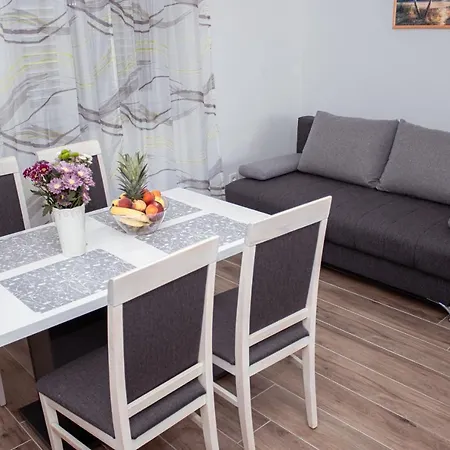 Mijo, Apartamento