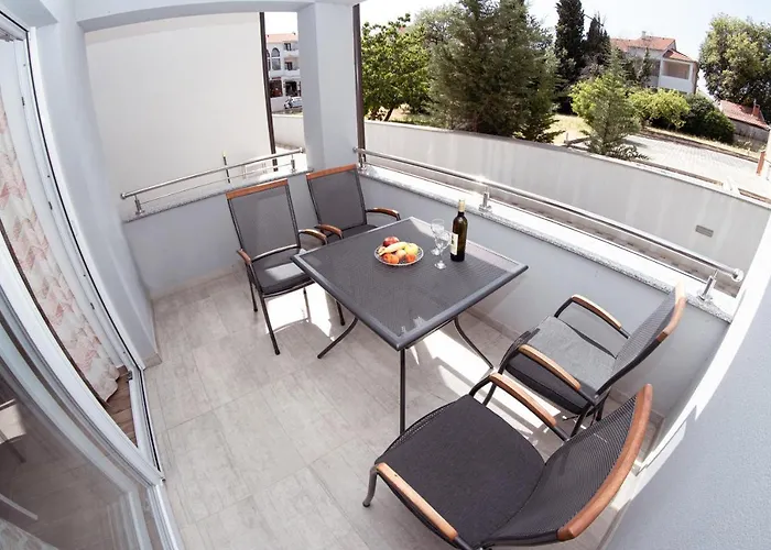 Апартаменты Mijo, *