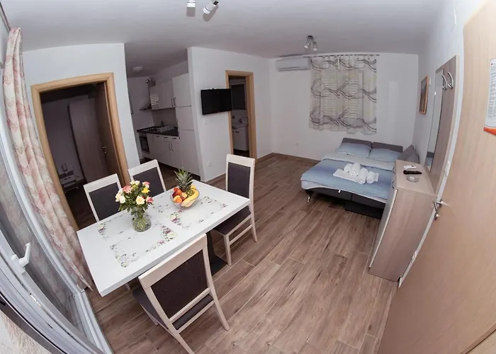 Mijo, Биоград-на-Мору