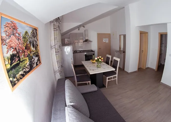 Апартаменты Mijo, *