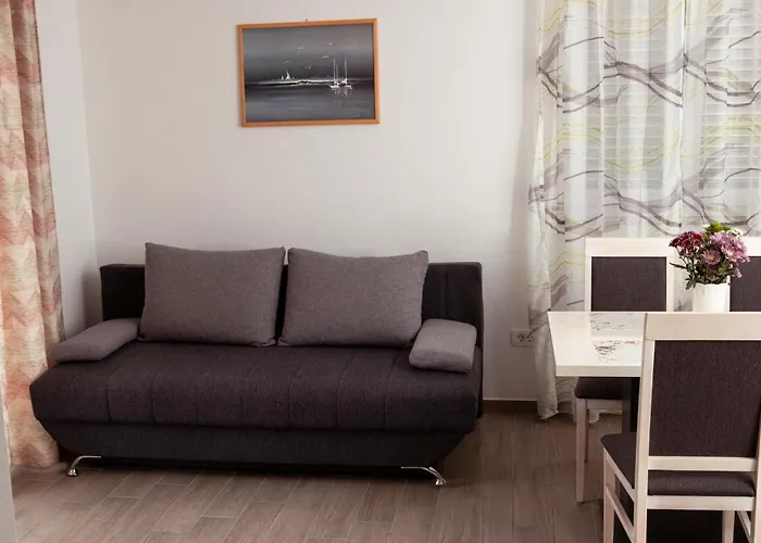 Апартаменты Mijo, Биоград-на-Мору